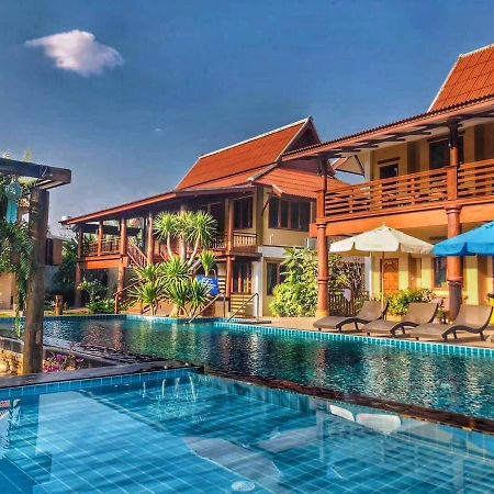 Mina Garden Villa Resort Chiang Mai Buitenkant foto